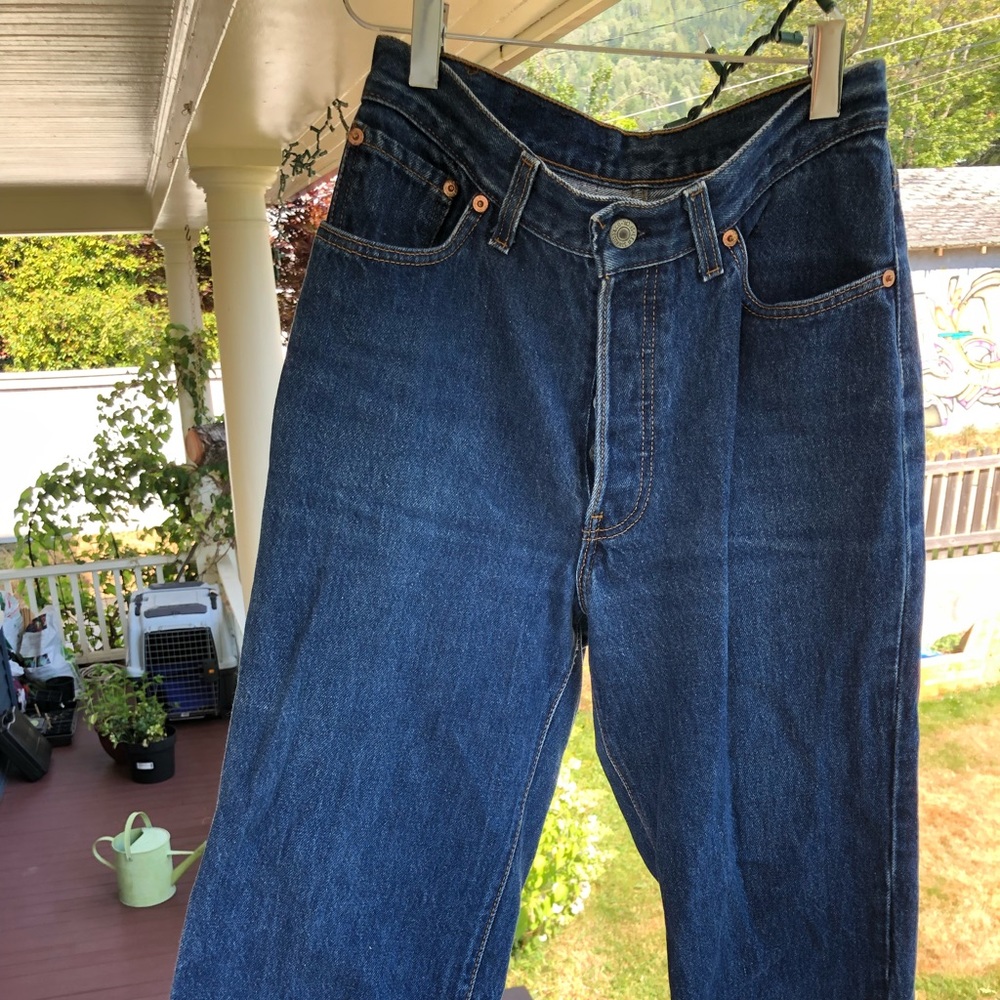 Dark blue Levi’s